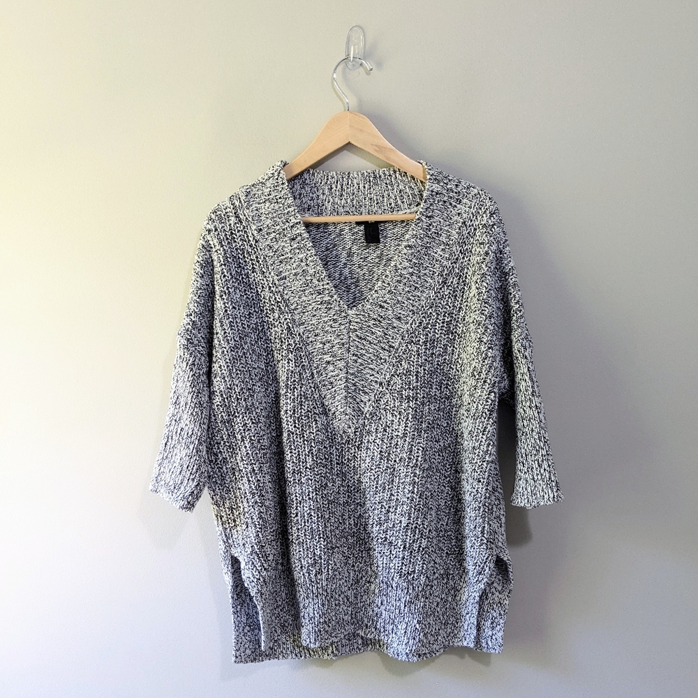H&M | Black & White V-Neck Oversized Tunic Sweater